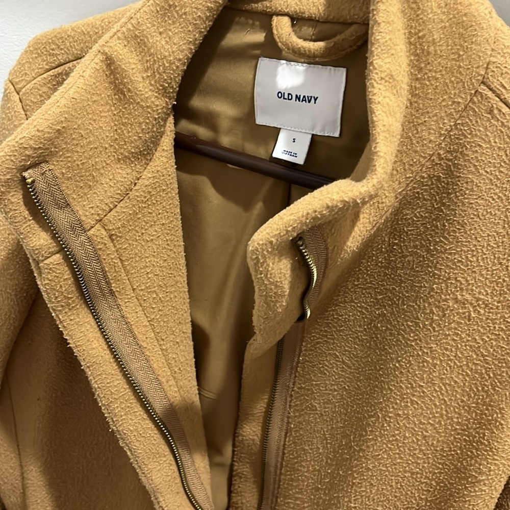 Coat - Picture 3 of 5